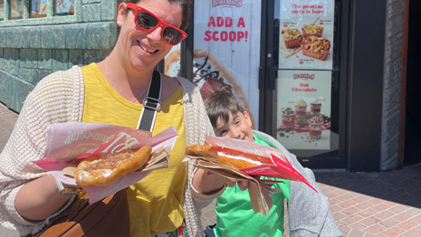 BeaverTails and Niagara Falls tours